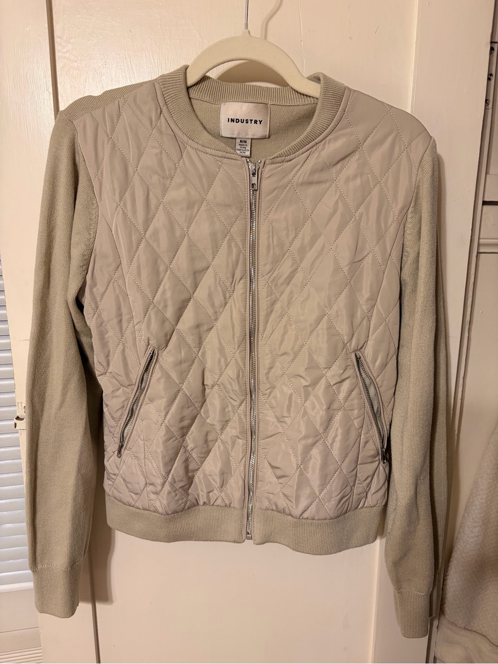 INDUSTRY Quilted Bomber Jacket in Light Taupe